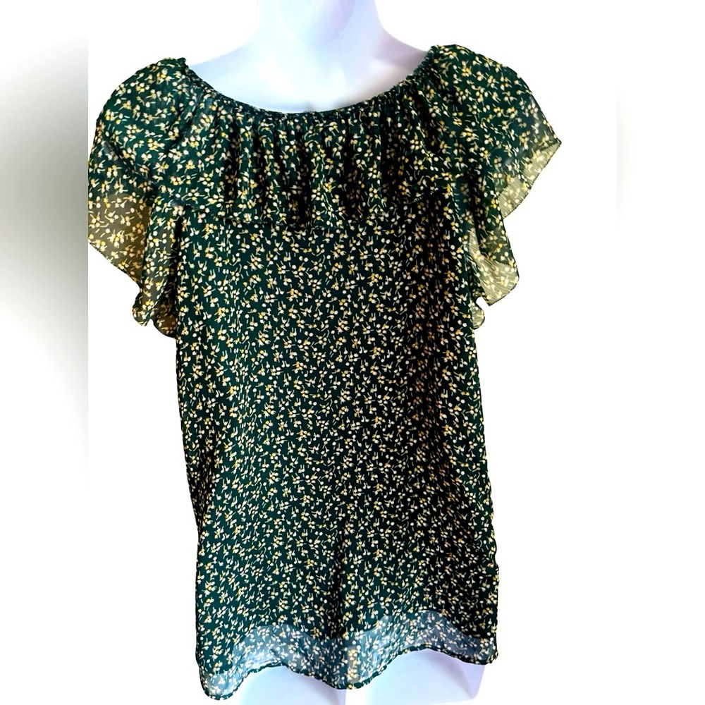 **NWOT LOFT Green/Ivory Ruffle Top - Medium** - Picture 6 of 6